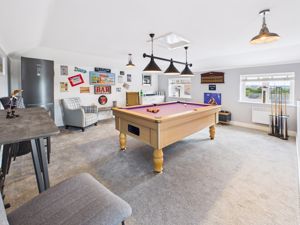 Games Room- click for photo gallery